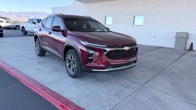 2025 Chevrolet Trax LT's photo