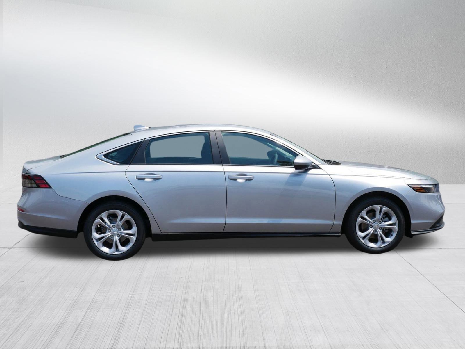 2025 Honda Accord LX photo 8