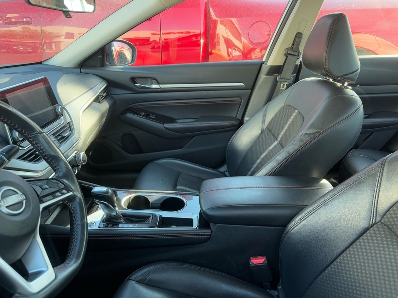 2023 Nissan Altima 2.5 SR photo 3