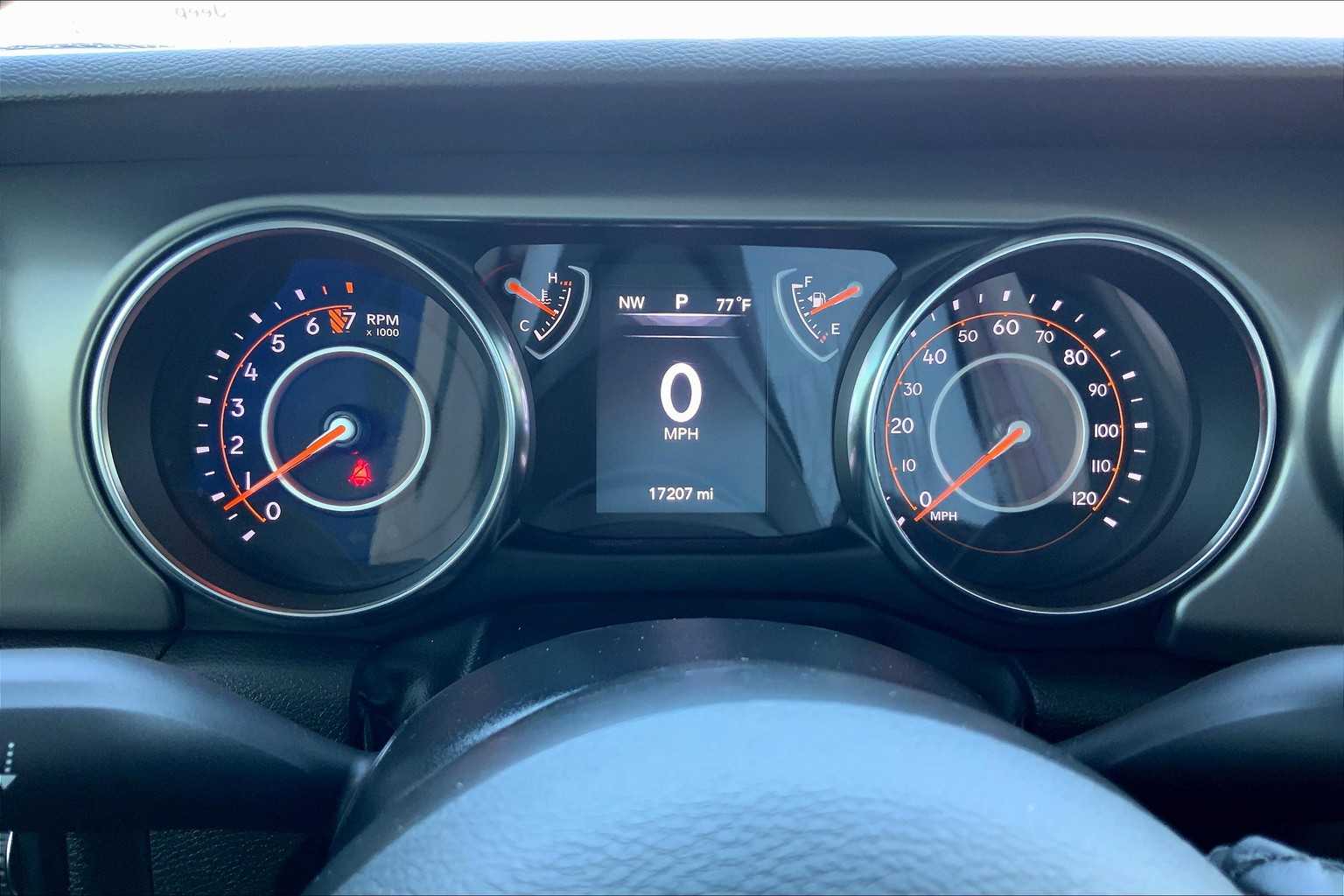 2022 Jeep Gladiator Willys Sport photo 24