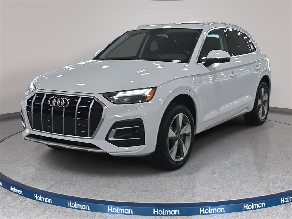 2024 Audi Q5 Premium Plus's photo