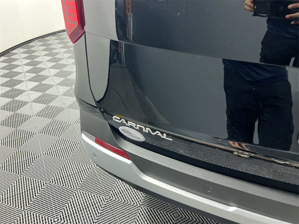 2026 Kia Carnival EX photo 5