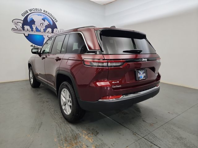 2025 Jeep Grand Cherokee Laredo X photo 3