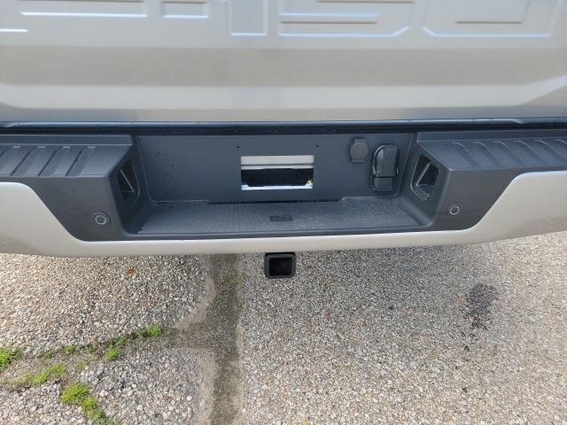 2025 Ford F-150 XLT photo 25