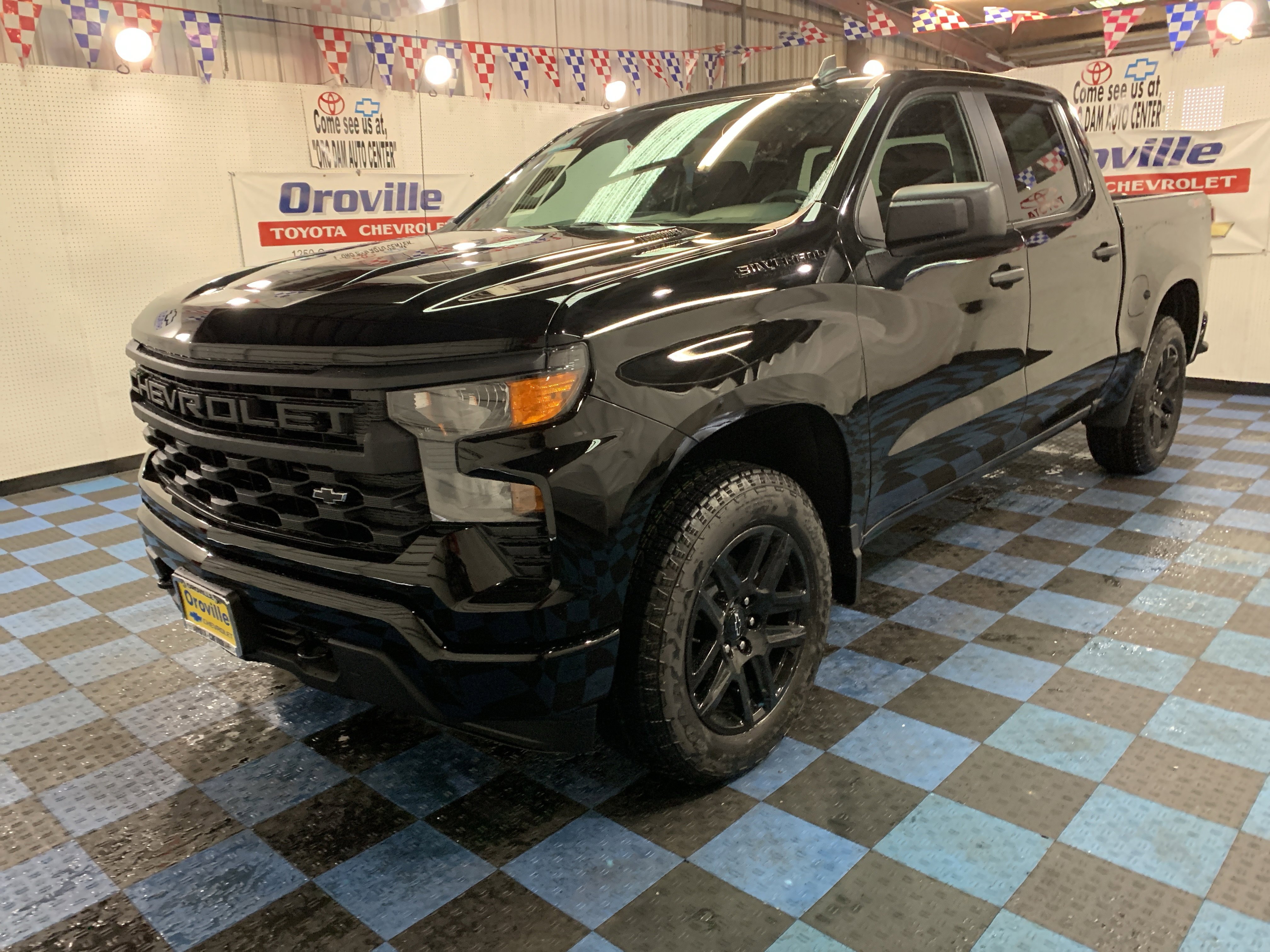 2026 Chevrolet Silverado 1500 Custom's photo