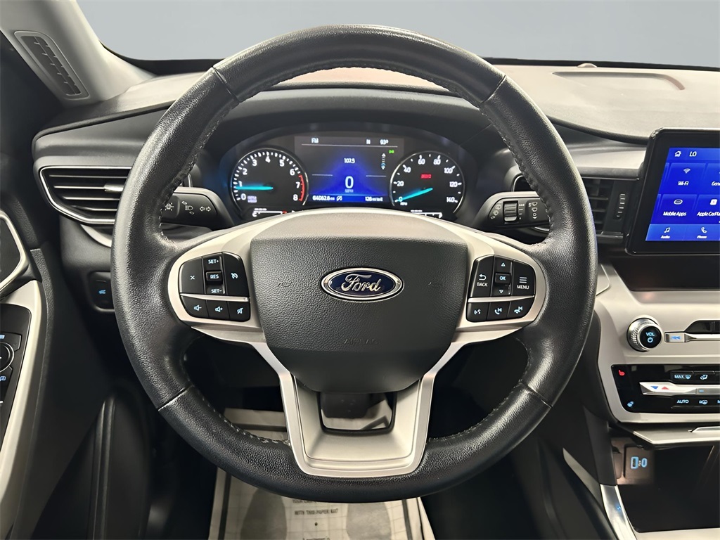 2022 Ford Explorer XLT photo 13