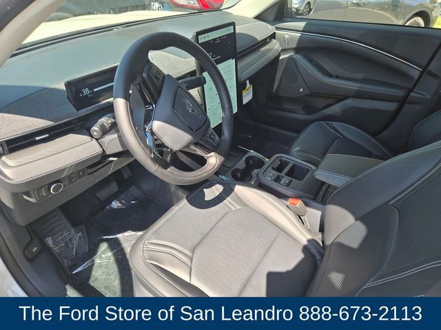 2025 Ford Mustang Mach-E Premium photo 3