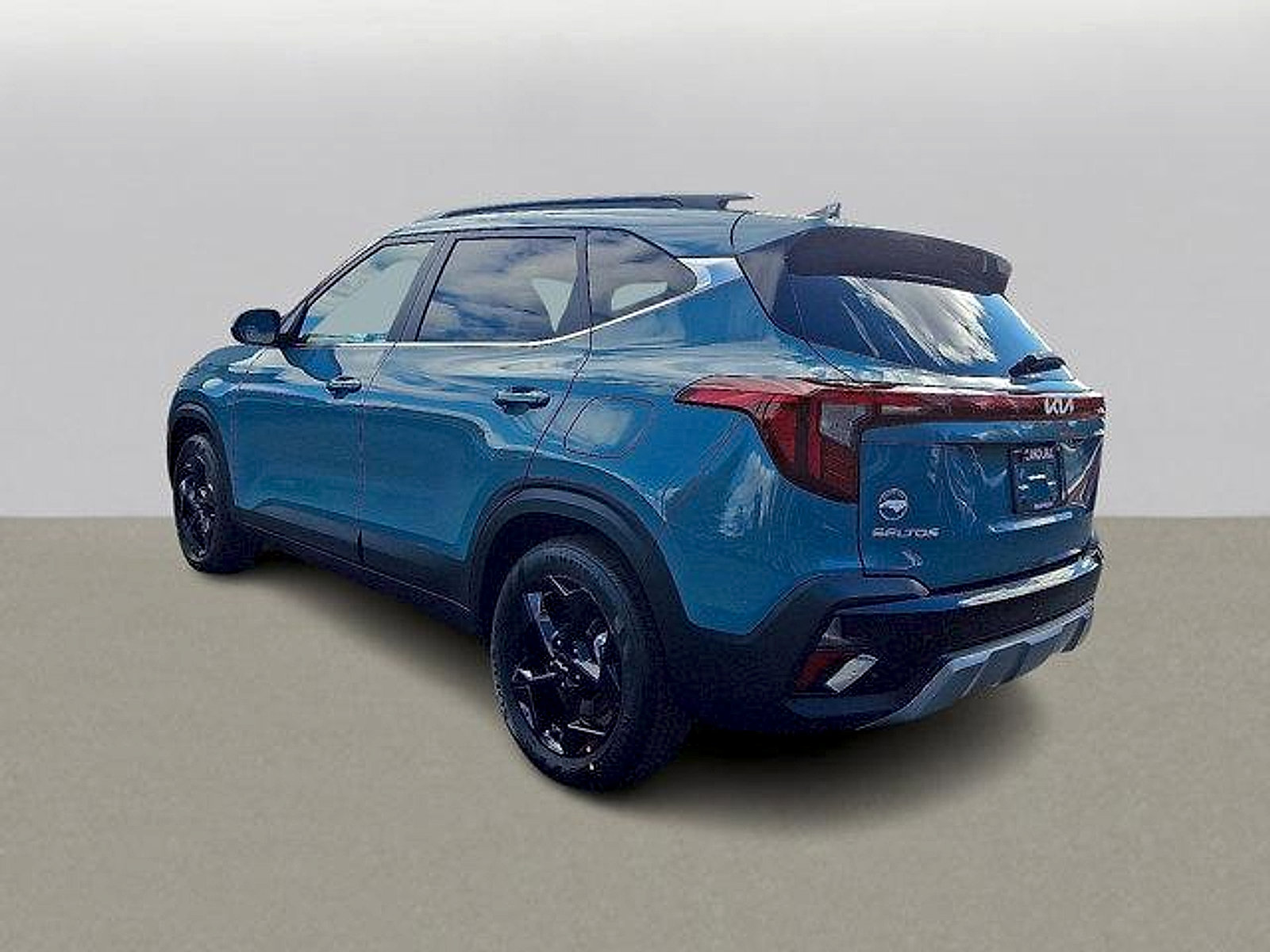 2026 Kia Seltos EX photo 3