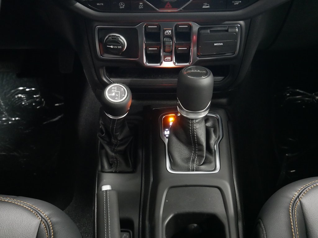 2025 Jeep Gladiator Sport photo 10