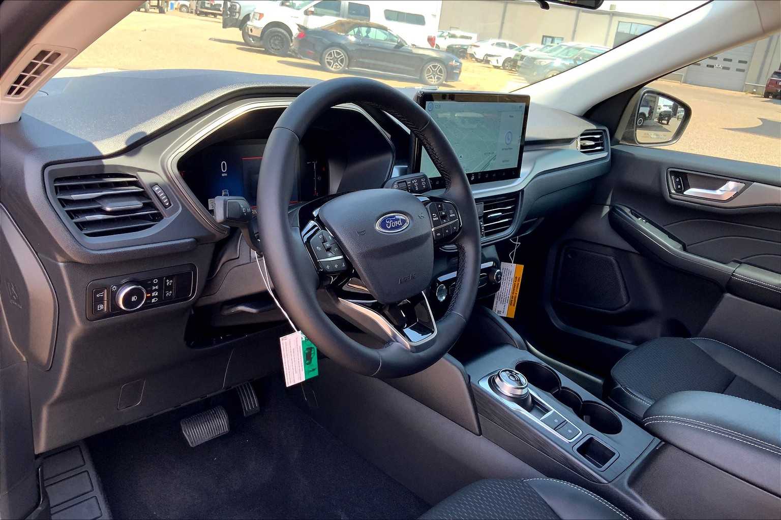 2025 Ford Escape Plug-In Hybrid photo 8