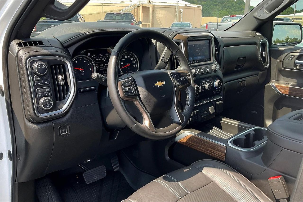 2021 Chevrolet Silverado 1500 High Country photo 15