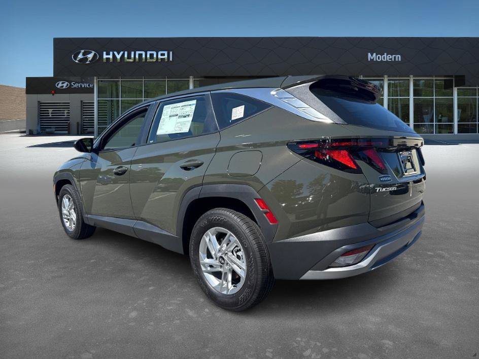 2025 Hyundai Tucson SE photo 3