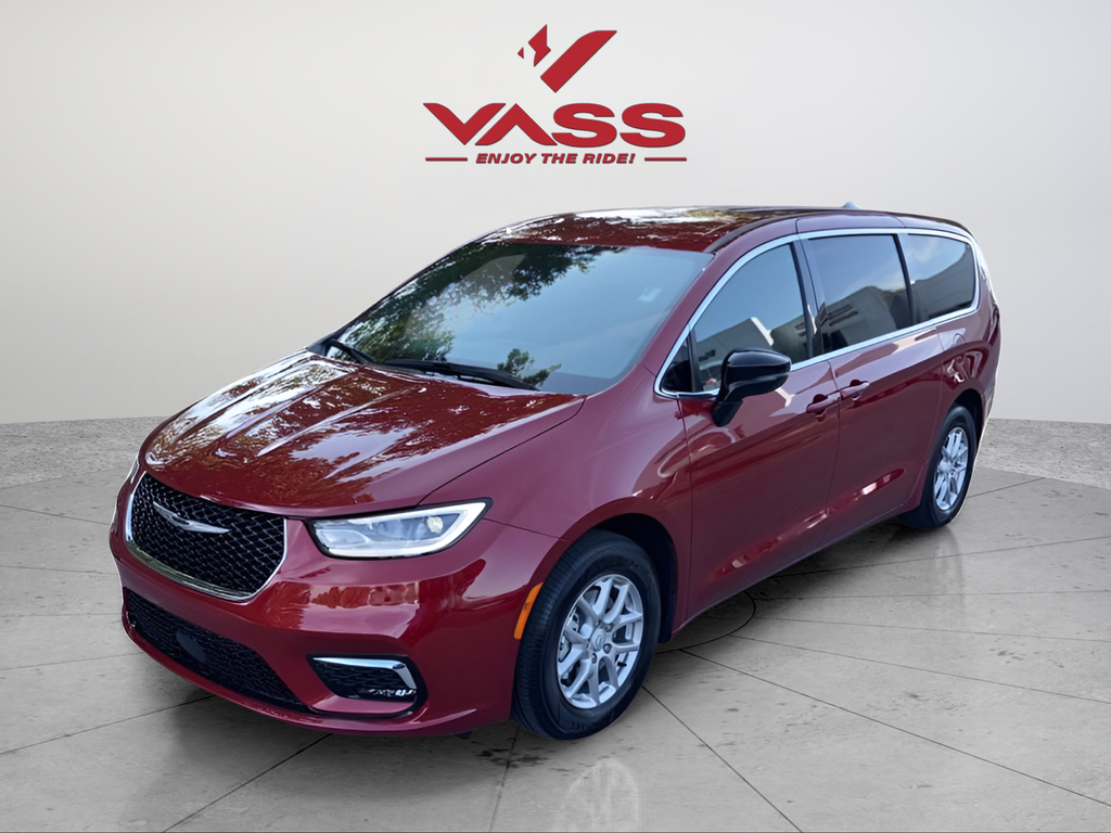 2026 Chrysler Pacifica Select's photo