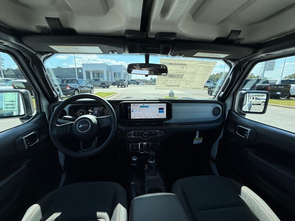 2025 Jeep Gladiator Sport photo 12