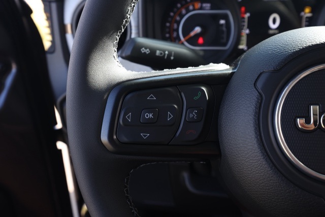 New 2025 Granite Crystal Metallic Clear-Coat Exterior Paint Jeep Willys image 24