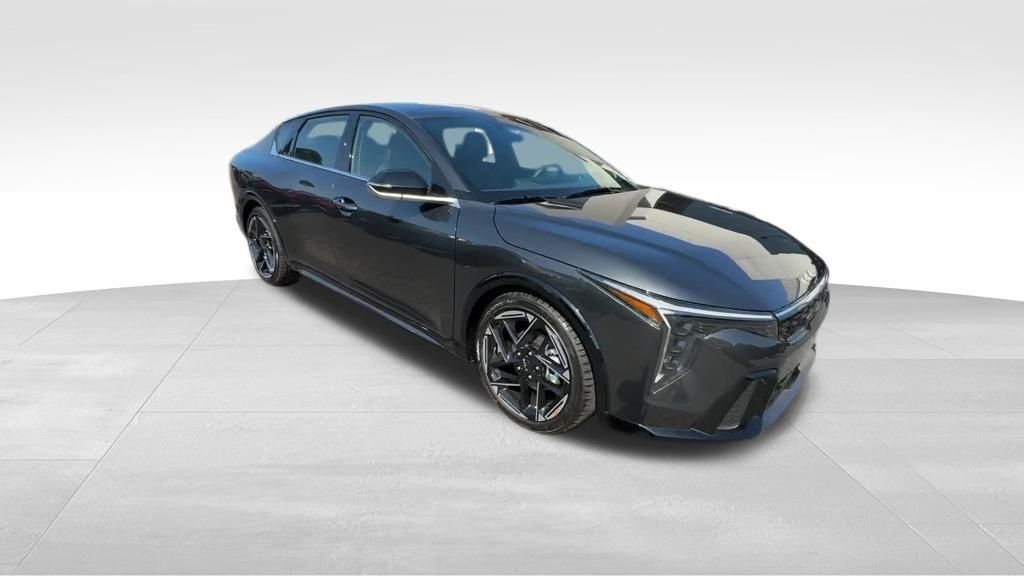 2025 Kia K4 GT-Line photo 8