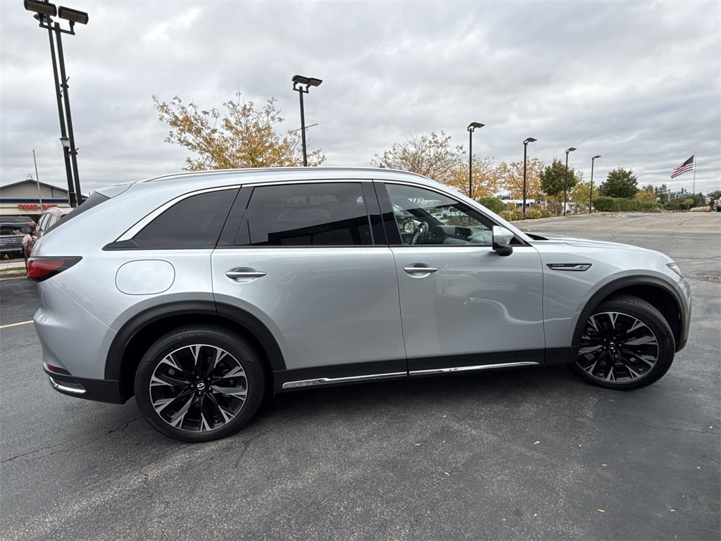 2024 Mazda CX-90 Plug-in Hybrid Premium Plus photo 3