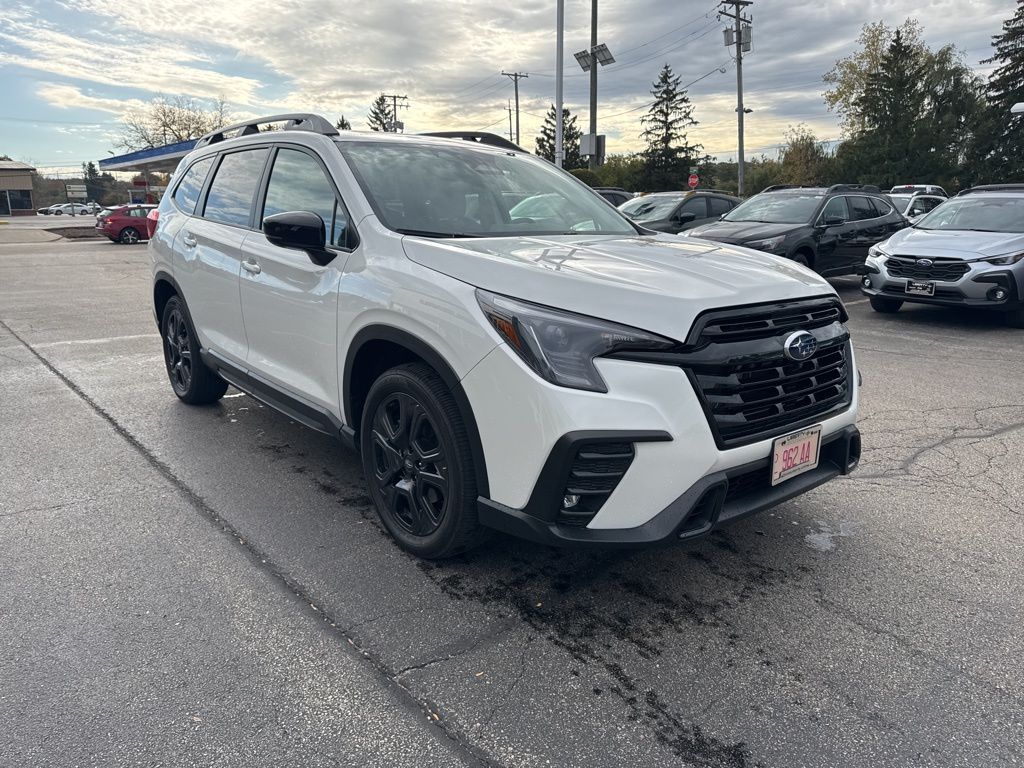 2025 Subaru Ascent Onyx Edition Touring photo 3