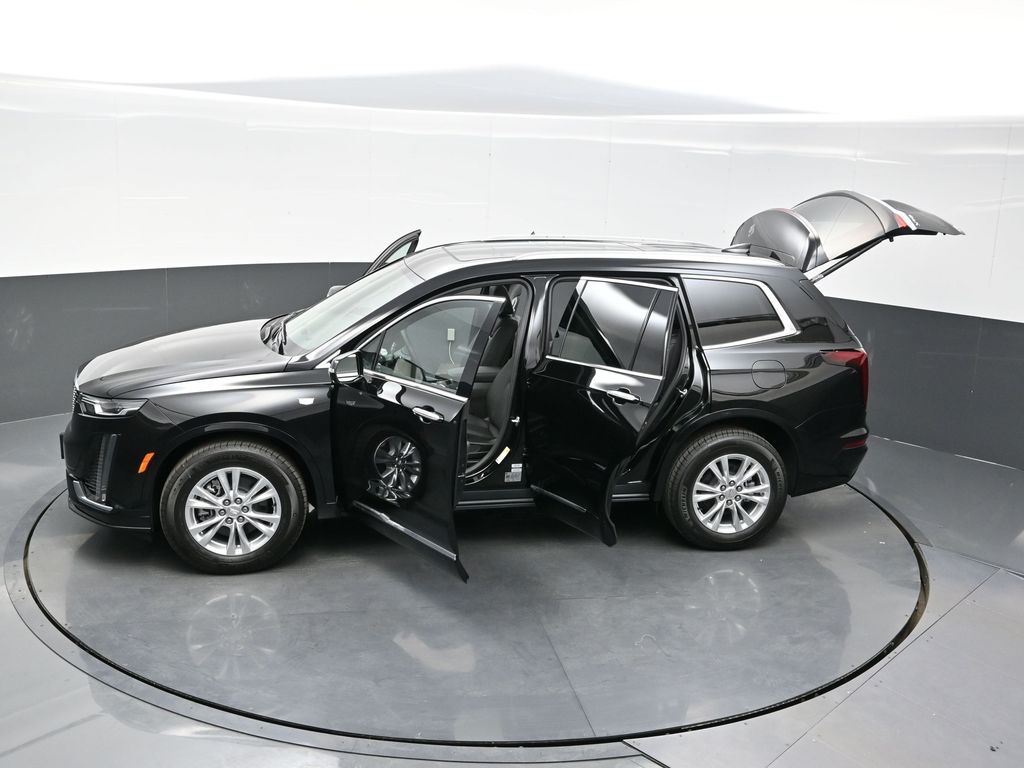 2025 Cadillac XT6 Luxury photo 34