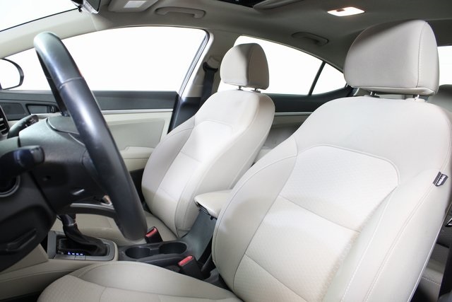 2020 Hyundai Elantra Value Edition photo 11