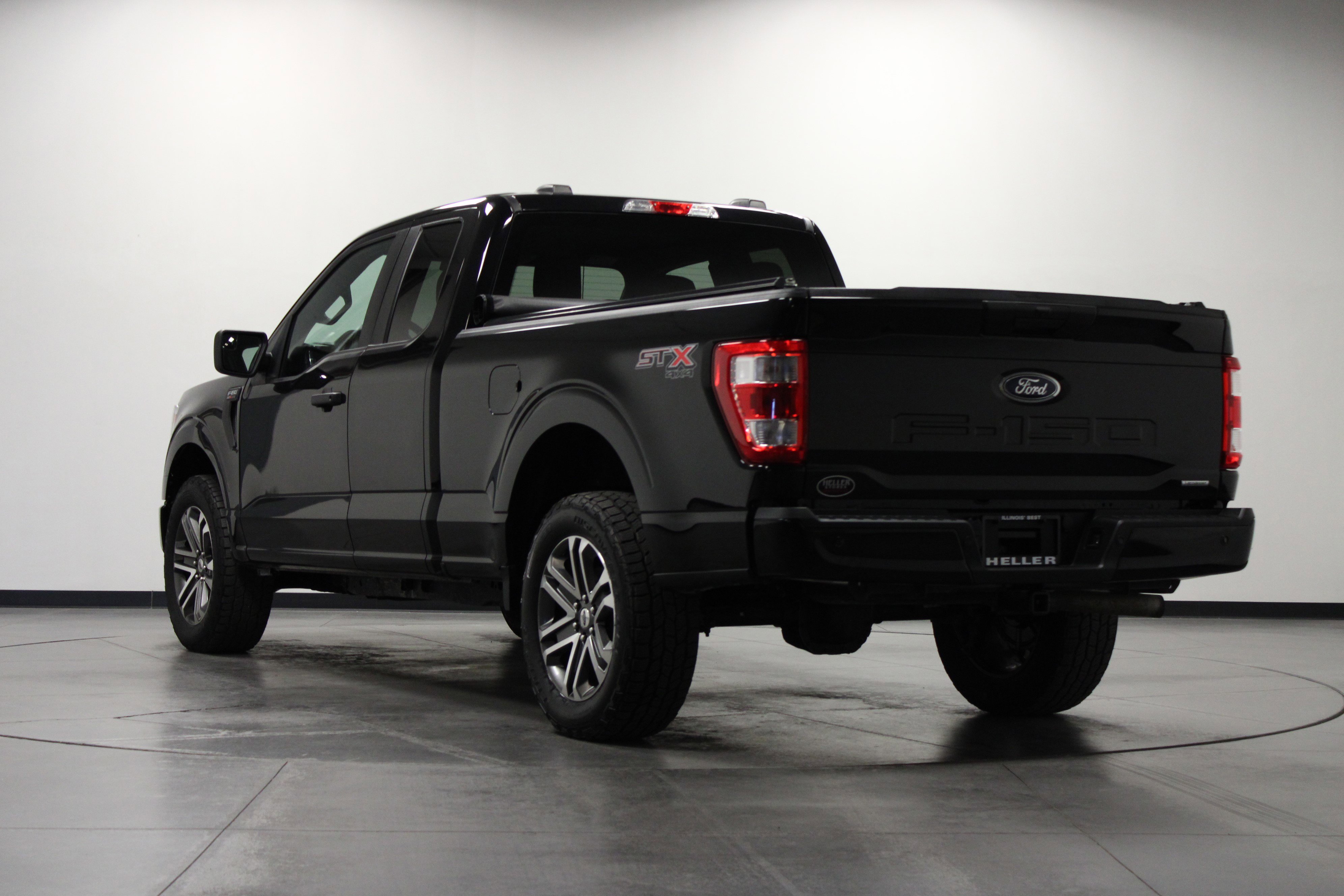 2021 Ford F-150 XL photo 4