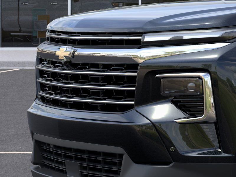 2025 Chevrolet Traverse photo 13