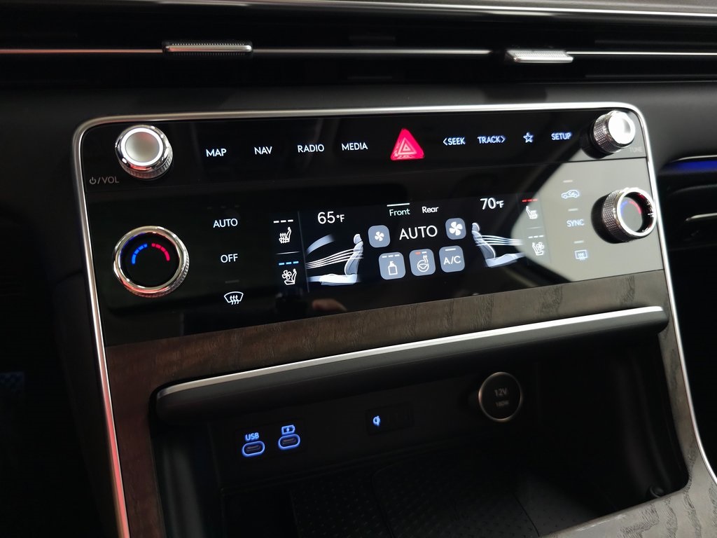 2025 Genesis GV80 2.5T Advanced AWD photo 25