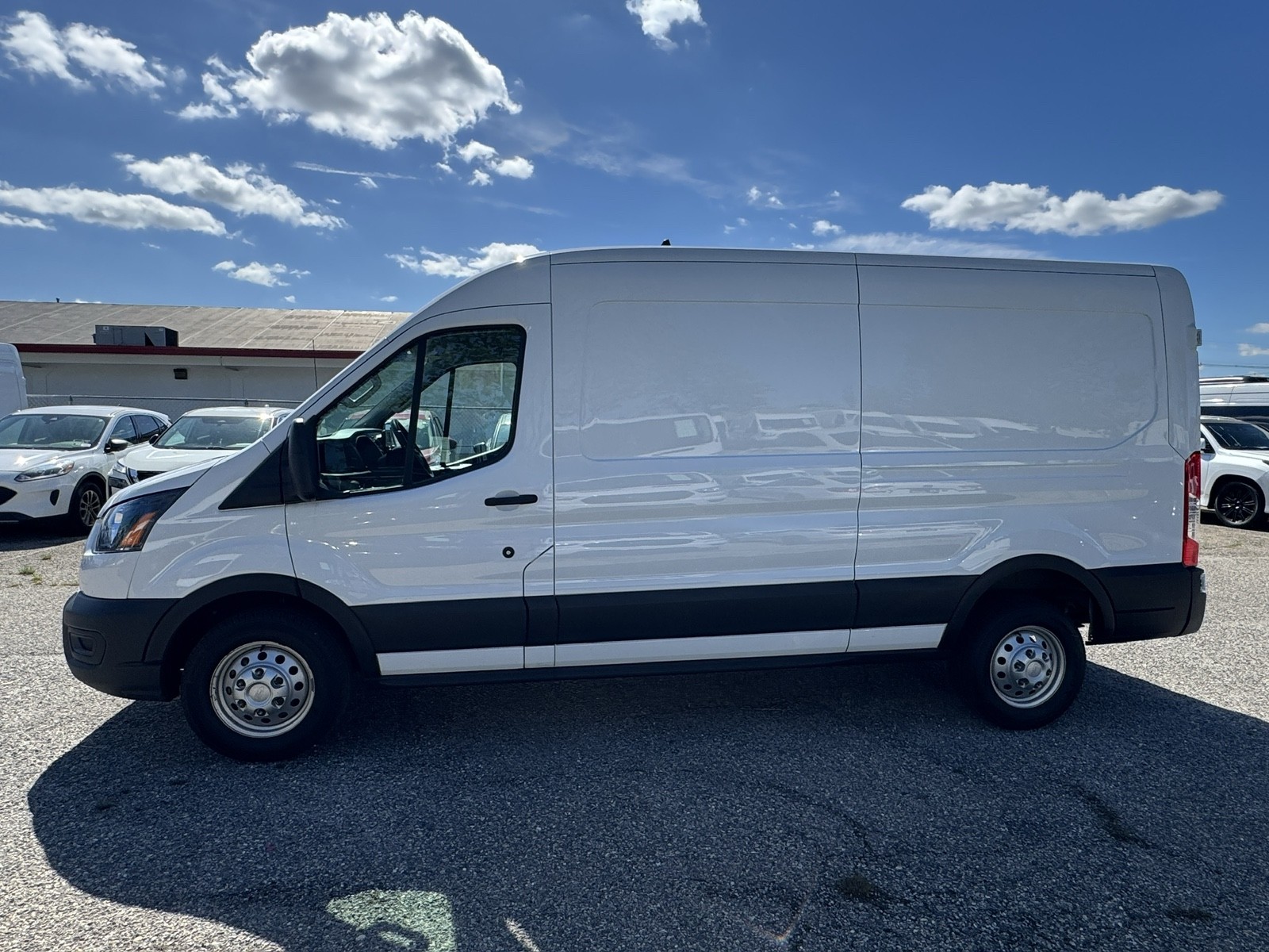 2023 Ford Transit Cargo Van photo 4