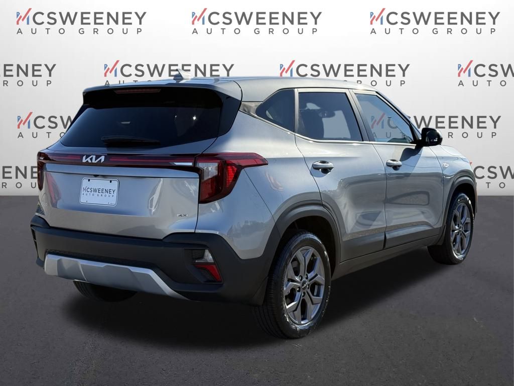 2024 Kia Seltos LX photo 4