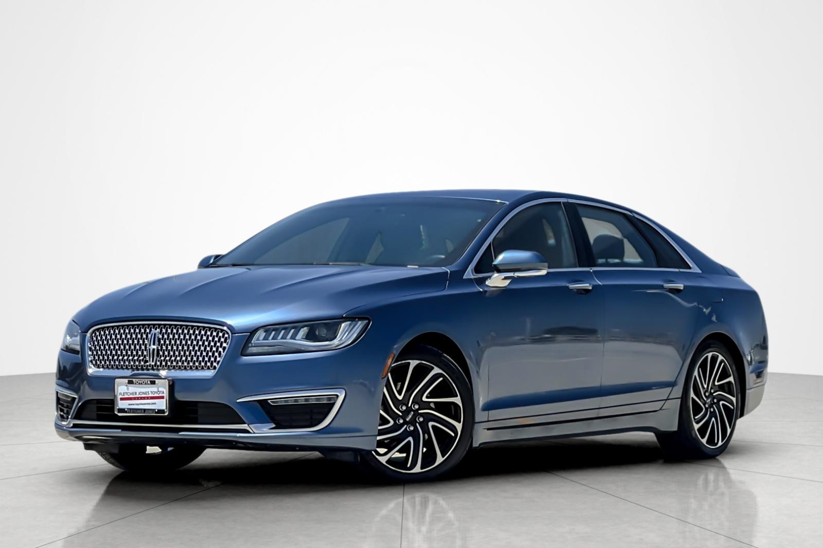 Used 2018 Lincoln MKZ Reserve with VIN 3LN6L5MUXJR621979 for sale in Carson, CA