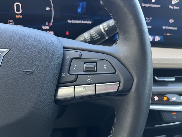 2024 Cadillac XT4 Luxury photo 9