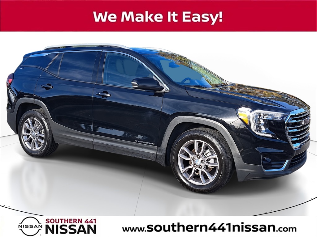 2024 GMC Terrain SLT's photo