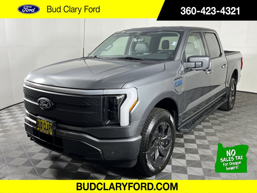 2025 Ford F-150 Lightning Flash's photo