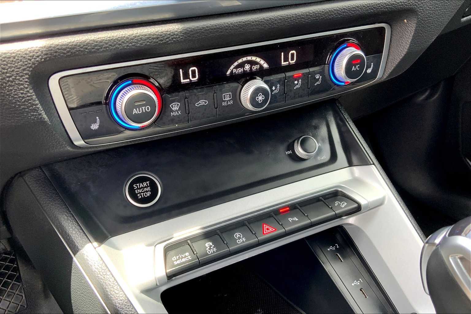 2023 Audi Q3 S line Premium photo 31