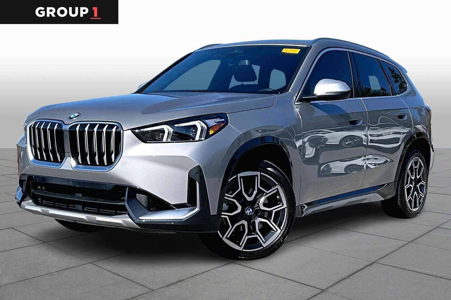 2024 BMW X1 28i's photo