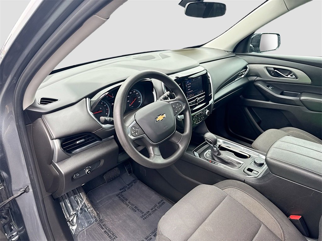 2021 Chevrolet Traverse LS photo 9