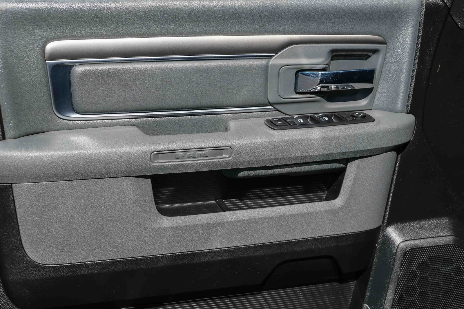 2019 Ram 1500 Classic Warlock photo 21