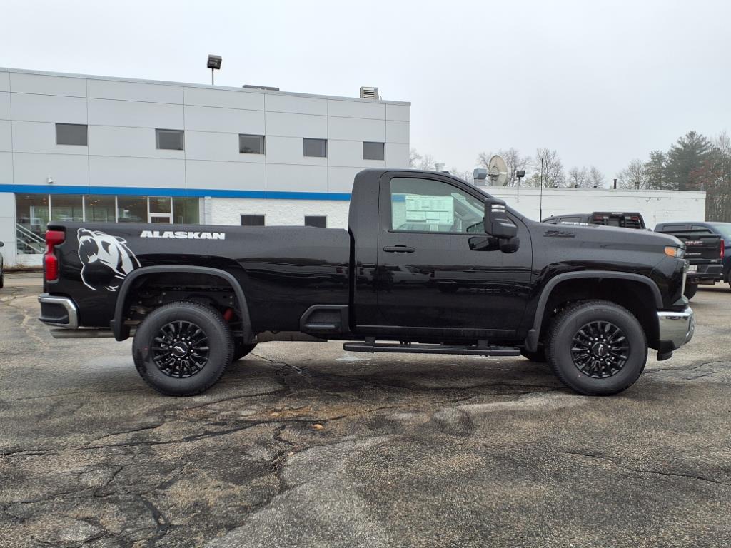 2025 Chevrolet Silverado 3500HD photo 10