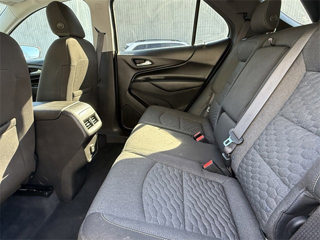 2020 Chevrolet Equinox LT photo 17