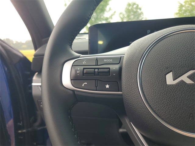 2025 Kia K5 GT-Line photo 15
