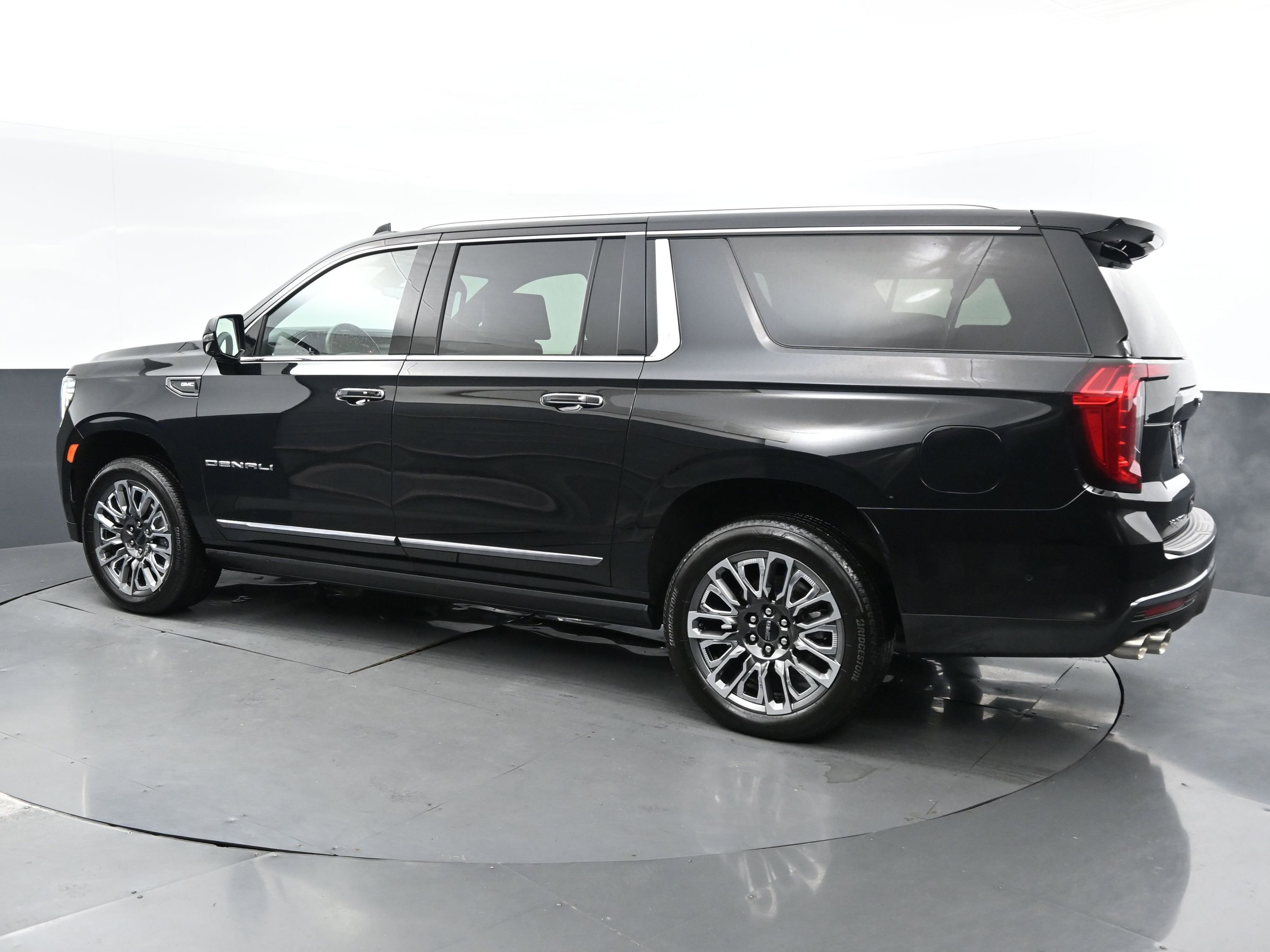 2024 Gmc Yukon XL Denali Ultimate photo 5