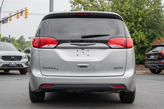 2019 Chrysler Pacifica Limited photo 5