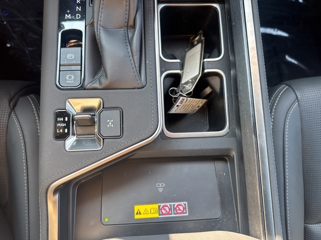 2024 Lexus GX 550 Luxury photo 19