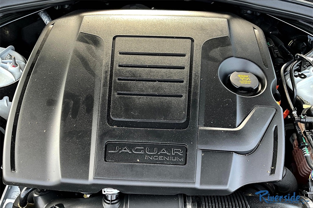 2021 Jaguar F-PACE P250 S photo 25