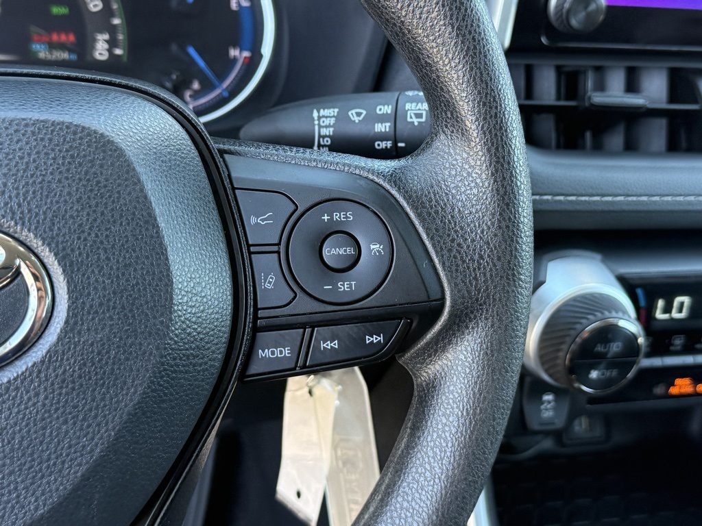 2023 Toyota RAV4 Hybrid LE photo 19