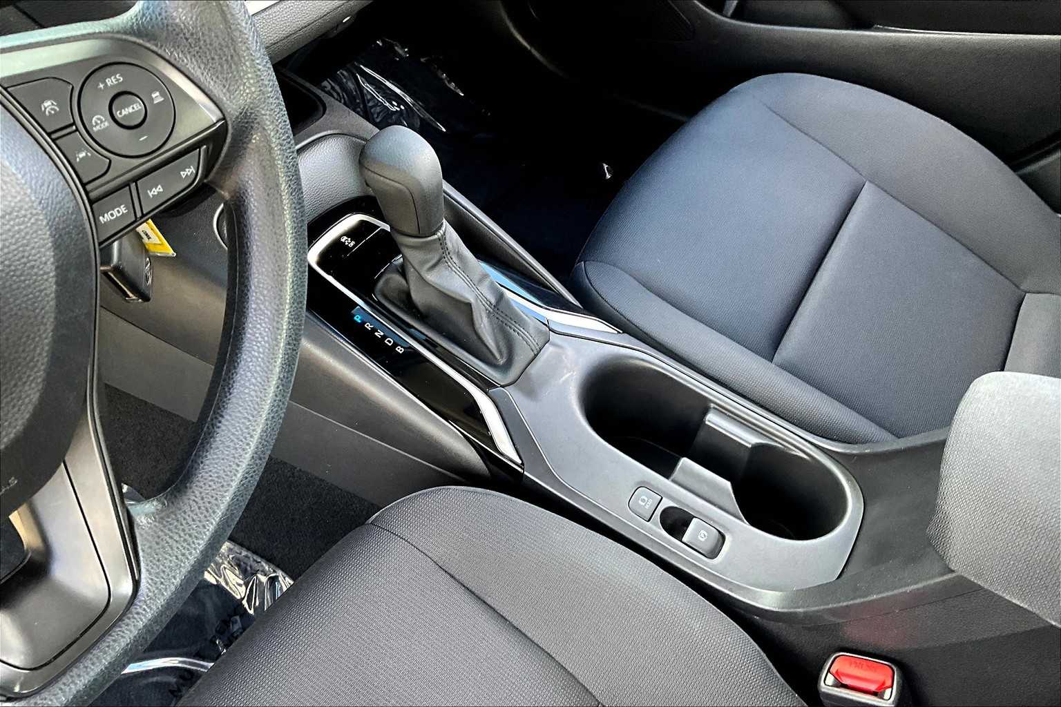 2024 Toyota Corolla LE photo 16