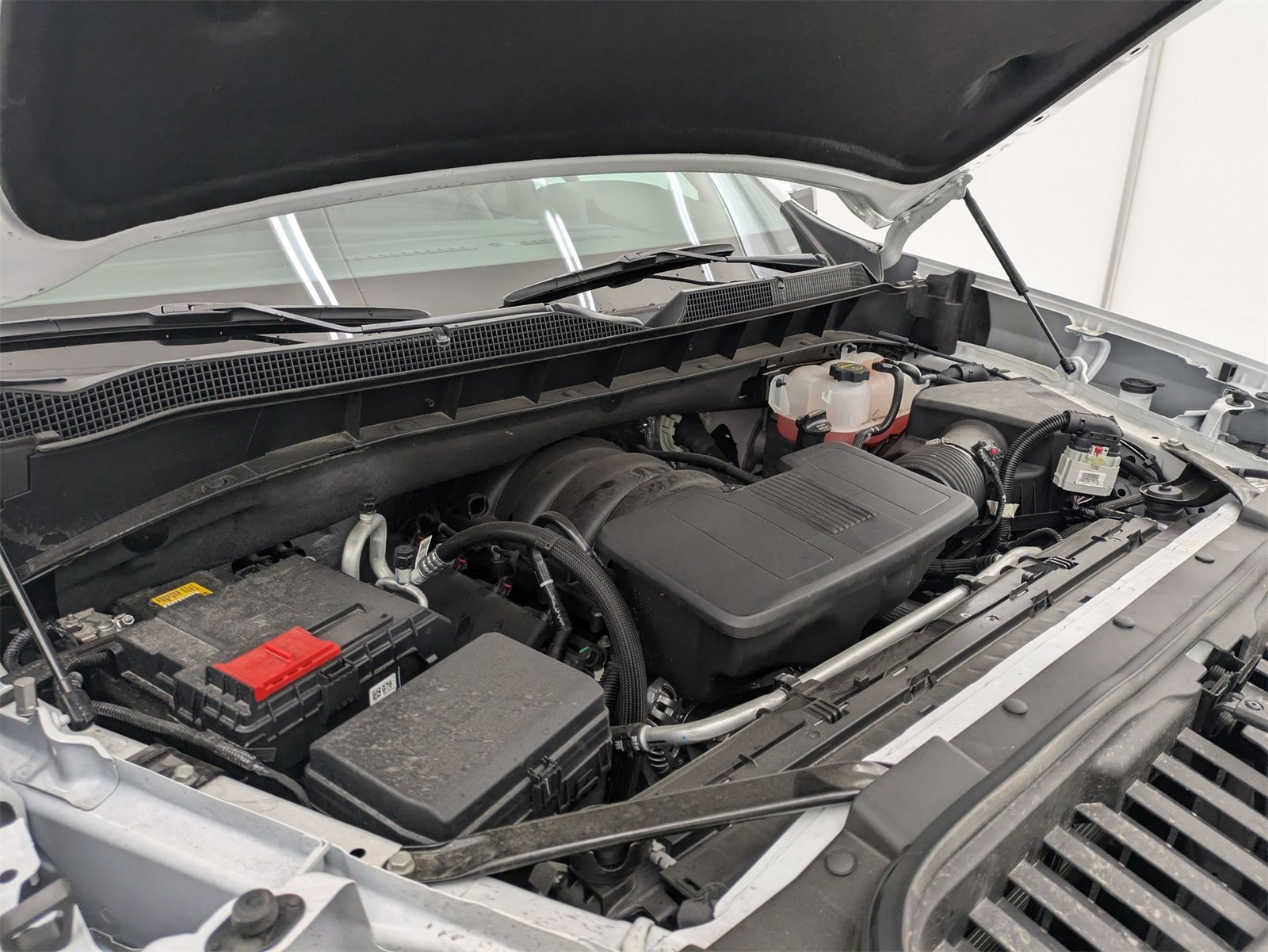 2025 Chevrolet Silverado 1500 LT photo 13