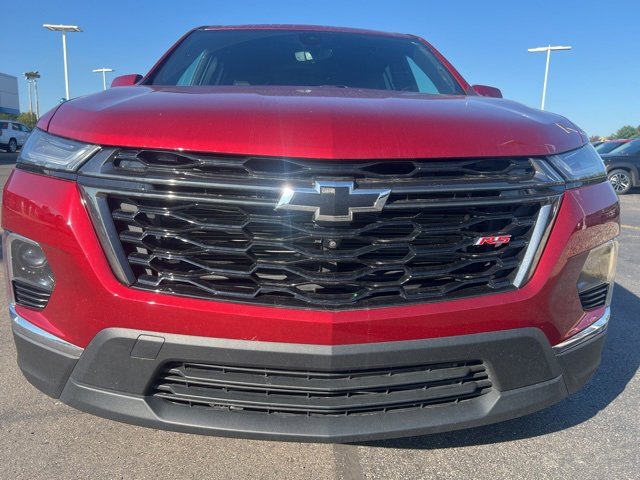 2022 Chevrolet Traverse RS photo 2