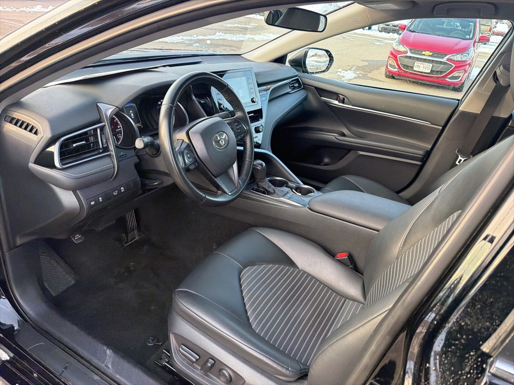 2024 Toyota Camry SE photo 2