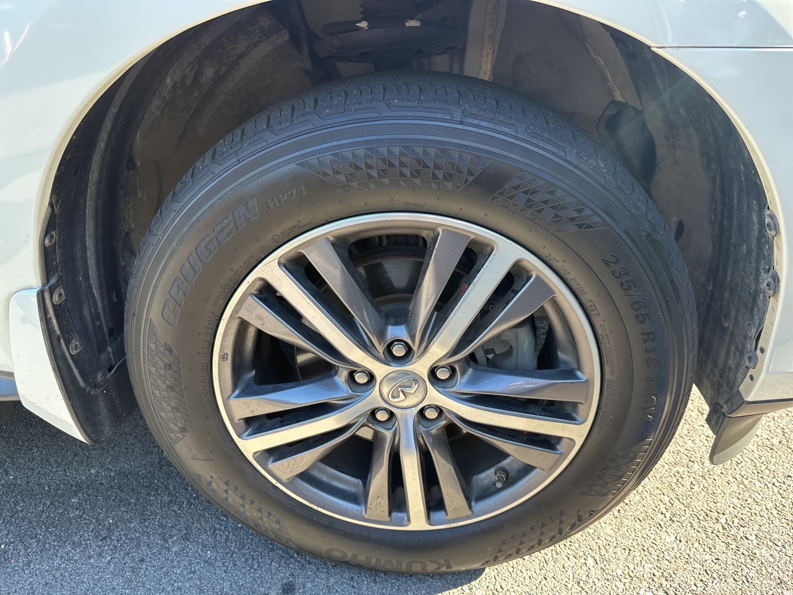 2019 Infiniti QX60 Luxe photo 26